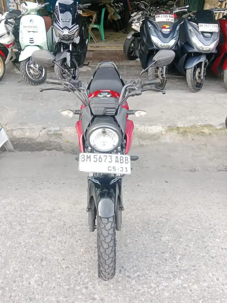 Dijual cepat Honda cb Verza tahun 2021