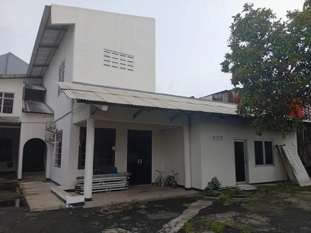 DISEWAKAN GUDANG + RUMAH BESAR DI CONDET JAKARTA TIMUR