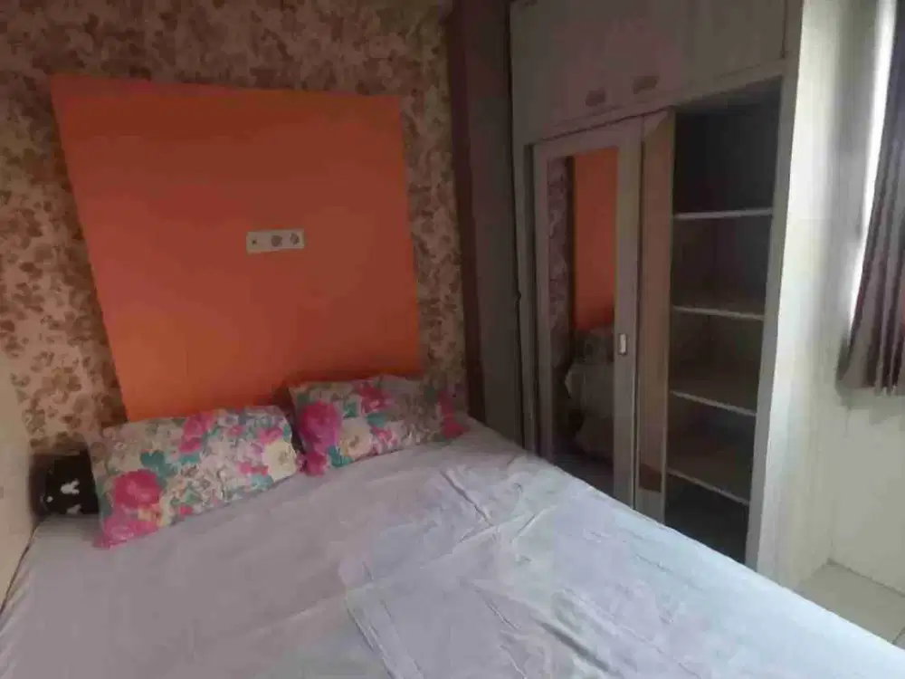 Dijual murah harga Bu apartment puncak permai.2 BR furnished Surabaya barat