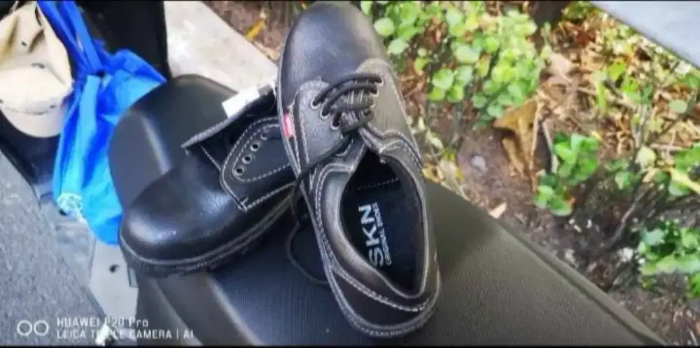 Sepatu septi cowo
