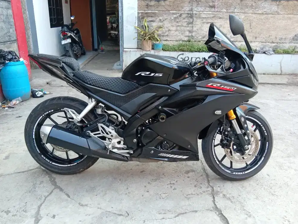 YAMAHA R15 V3 MULUS ORIAN SIAP PAKAI