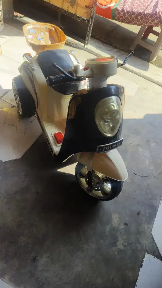 Scooter motor aki