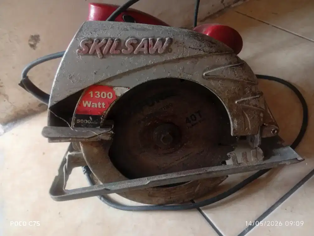 Mesin grenda pemotong kayu