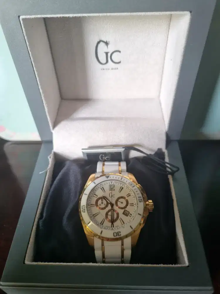 Gc Chronograph Ceramic Original Gc X76003G1S white
