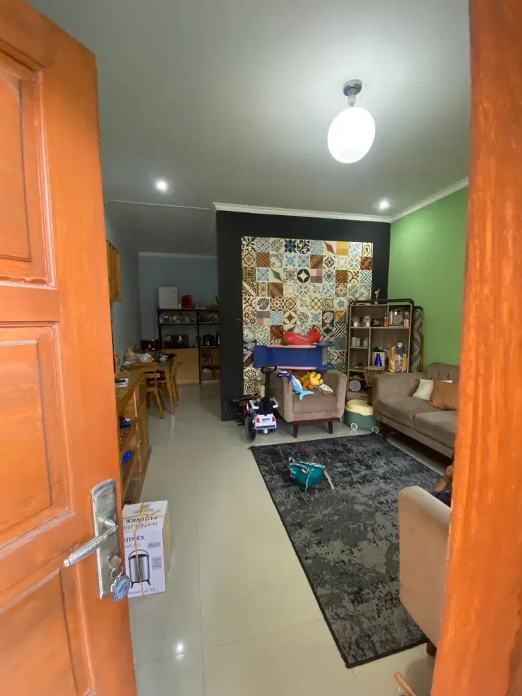 Jual rumah + furniture