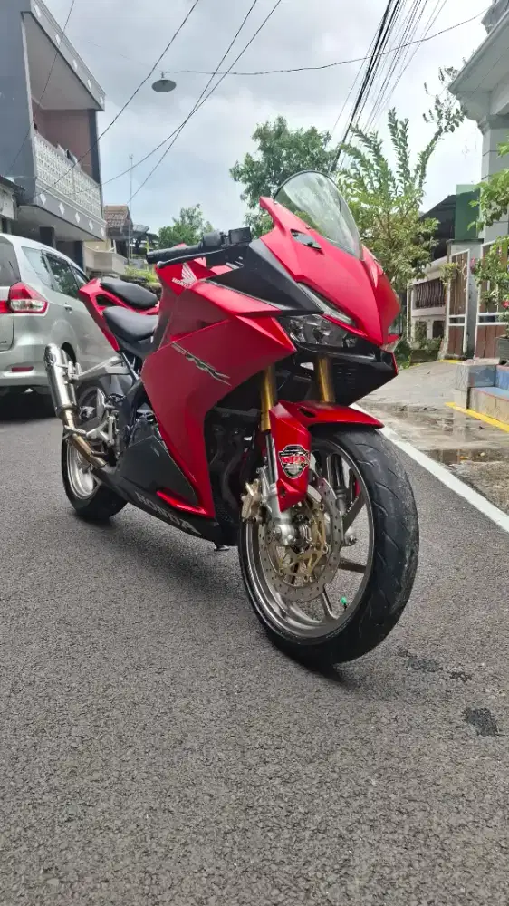 CBR 250 RR red matte 2019