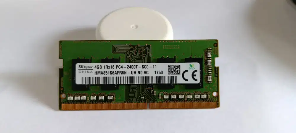 SKhynix RAM 4 Gb PC4 - 2400T