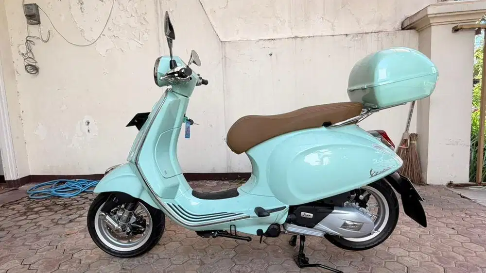 Vespa Primavera low KM