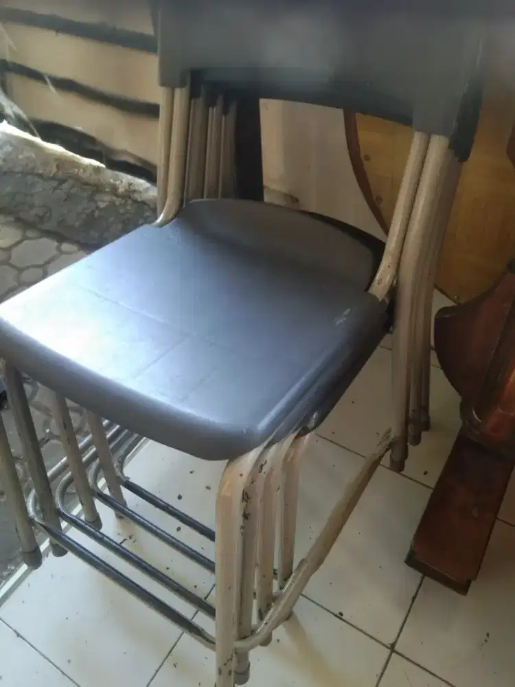 kursi besi dijual satuan