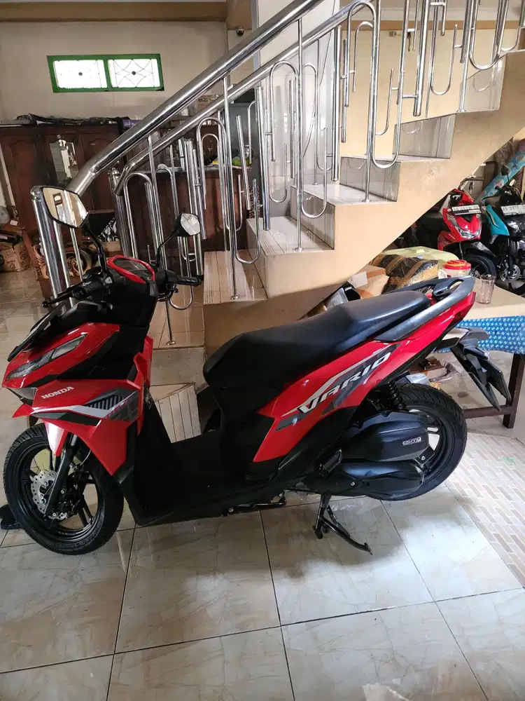 Vario 125 k2v merah 2023 mulus gbm