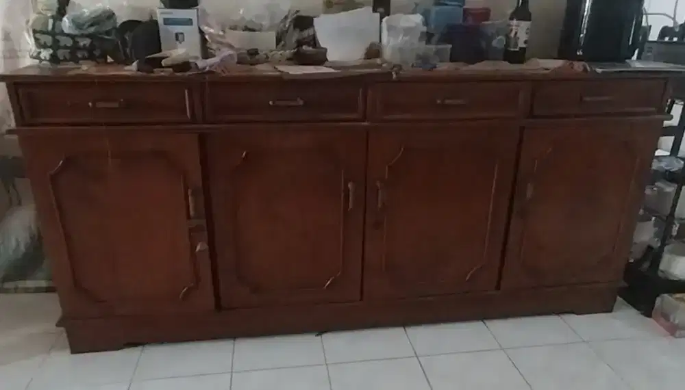 Lemari Televisi Kayu