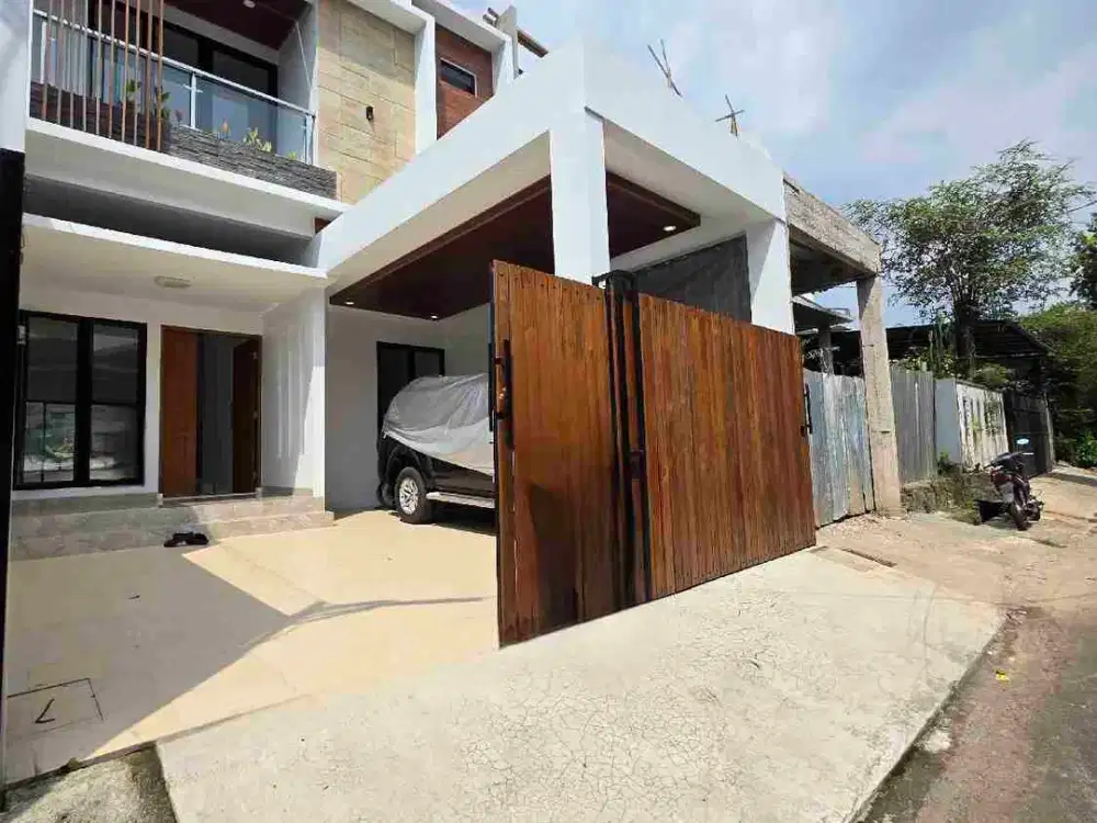 jarang ada rumah baru jln lebar di komplek malaka pondok kelapa Jakarta Timur