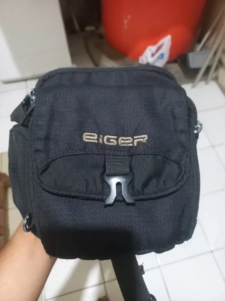 Tas slempang eiger
