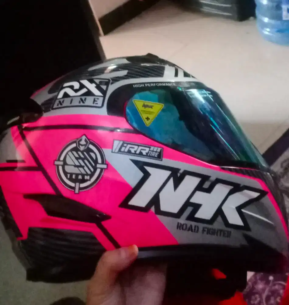 Helm NHK ukuran L