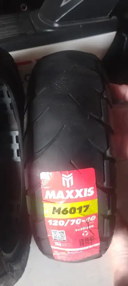 ban luar maxxis R 10 dan 12