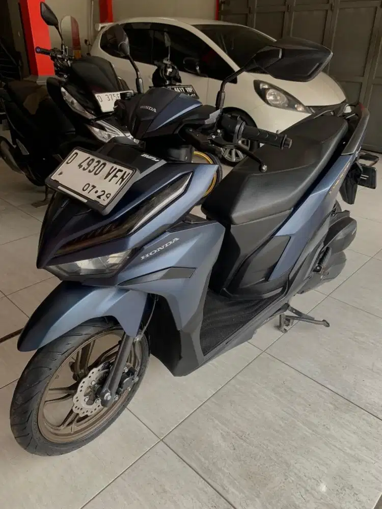 Honda Vario 125 ISS keyless Biru dof Terawat