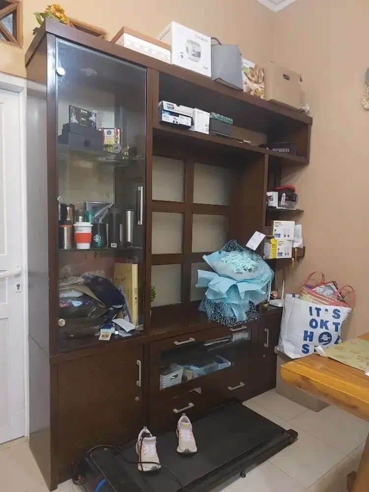 Lemari tv bagus