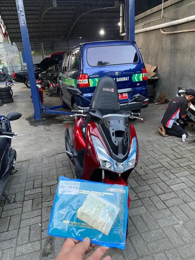 Yamaha lexi 125