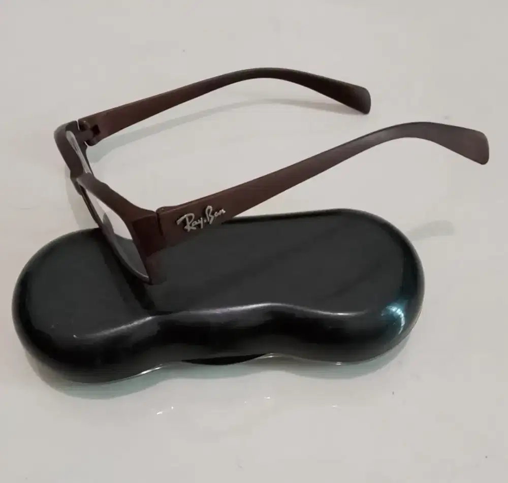 Kacamata RAYBAN