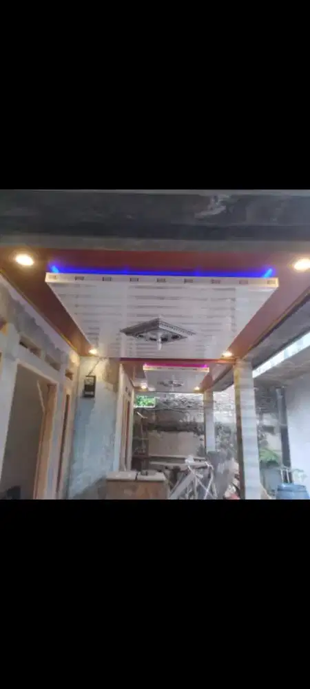 Plapon pvc goldent