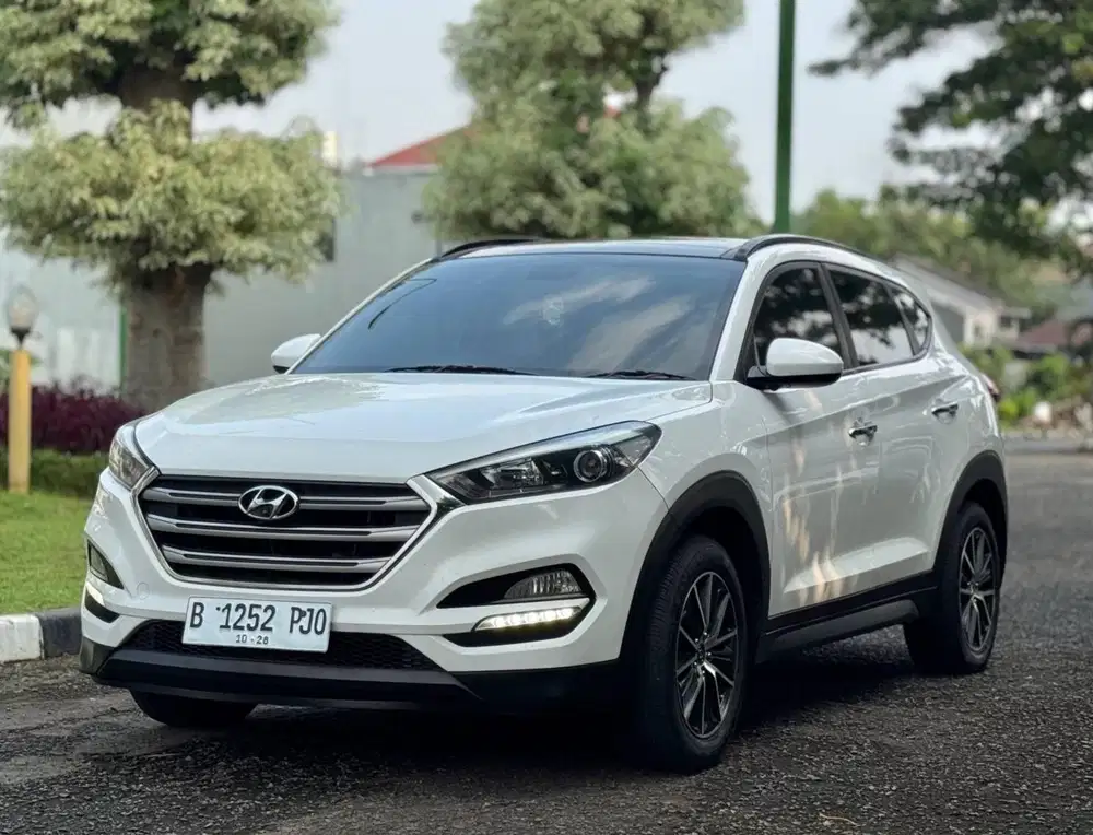 Tucson 2.0 XG at panoramic 2018 putih