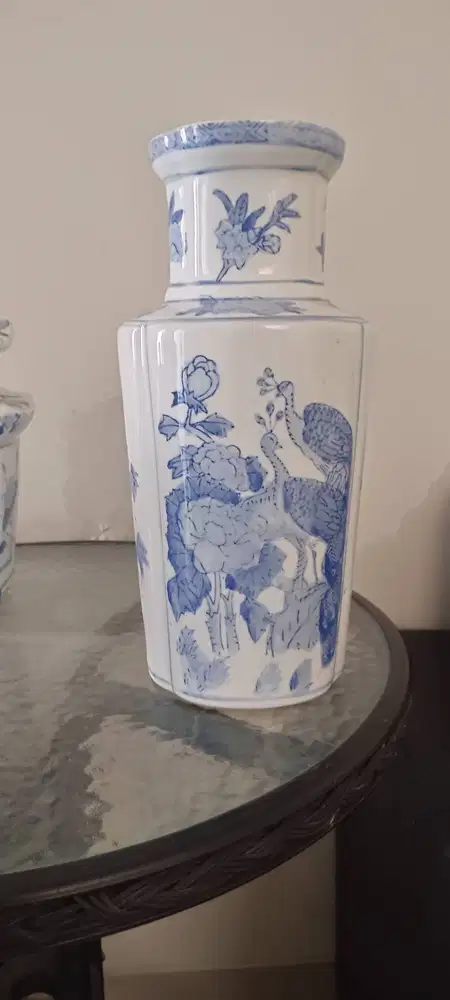 Guci asli China antik biru putih