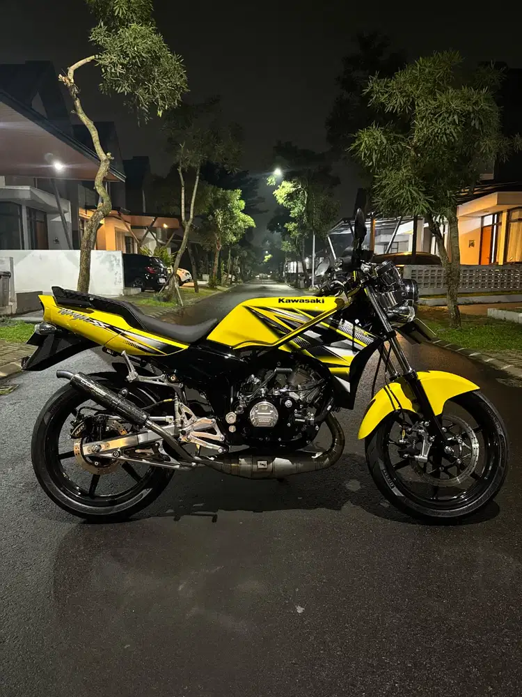NINJA R 150 TAHUN 2015