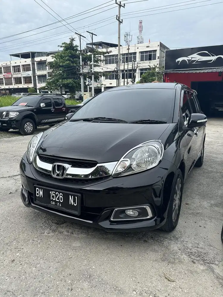 Mobilio e cvt a/t 2014