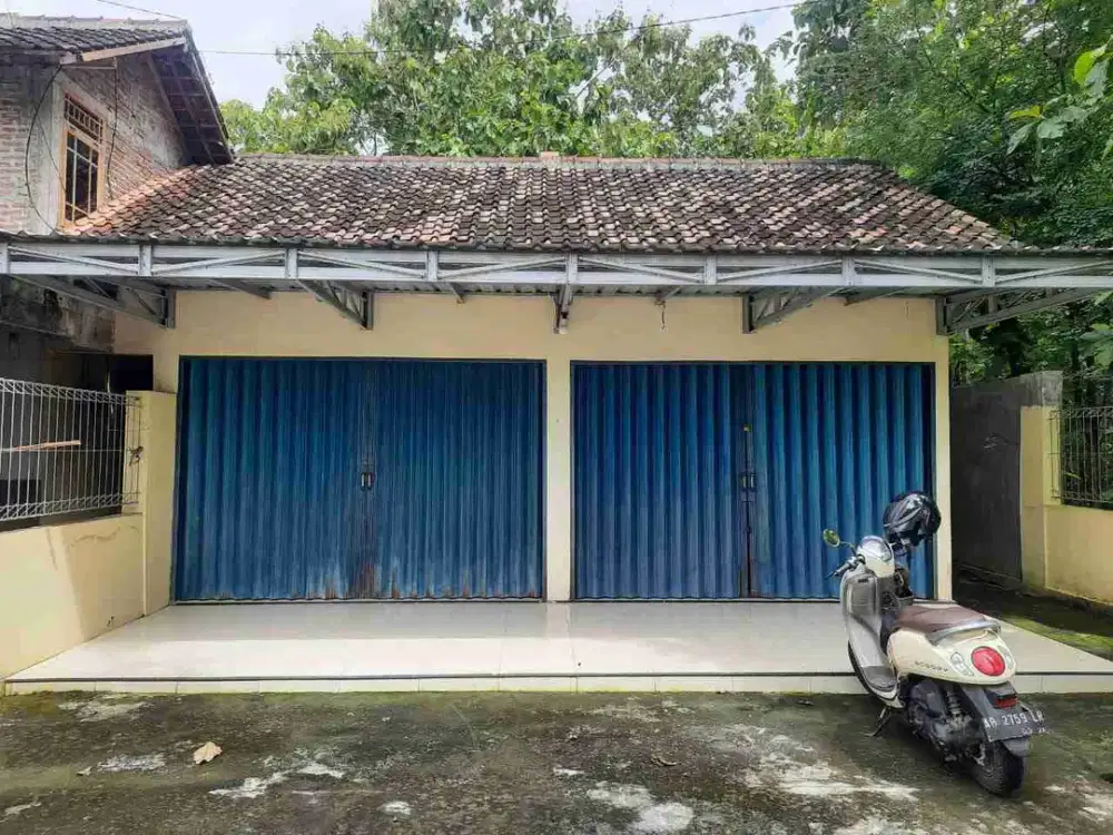 Dijual Rumah + 2 unit Ruko di Sentolo kulon Progo