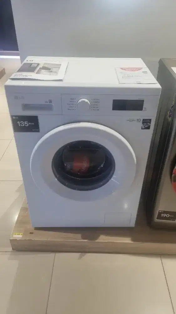 LG FRONT LOAD WASH MACH 7KG