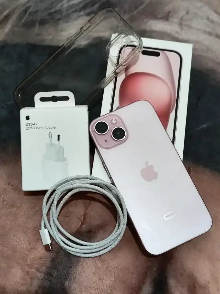 Iphone 15 garansi on maret 2027