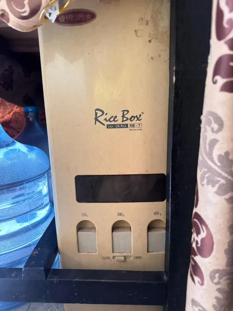 Djual rice box merk lion murah