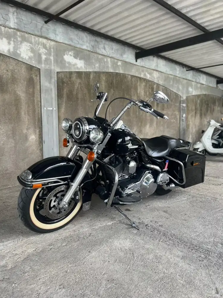 HARLEY DAVIDSON ROADKING 2008