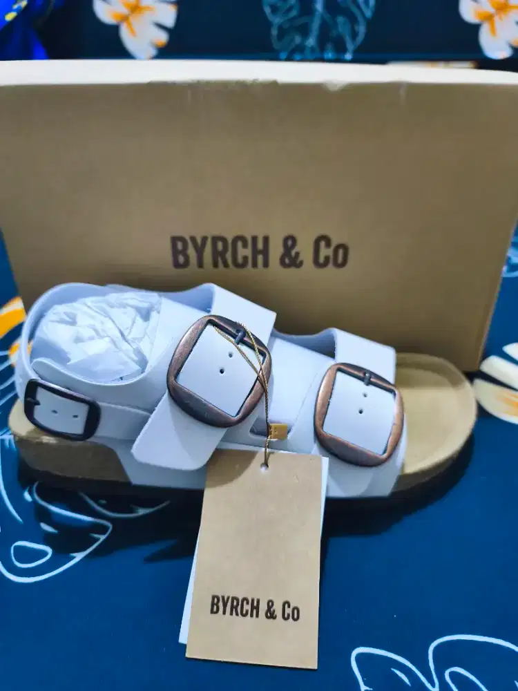 sendal wanita BRECH & Co