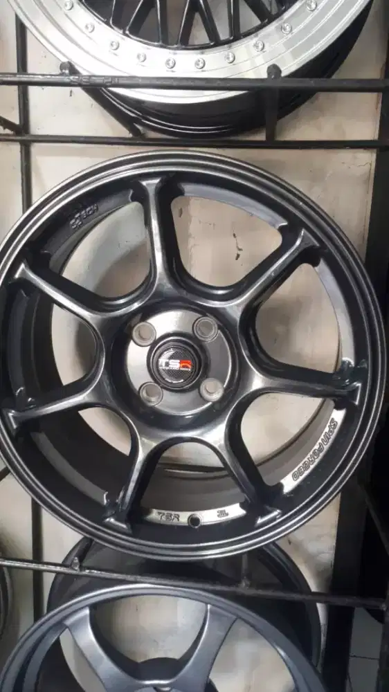 Dijual veleg baru ring 17