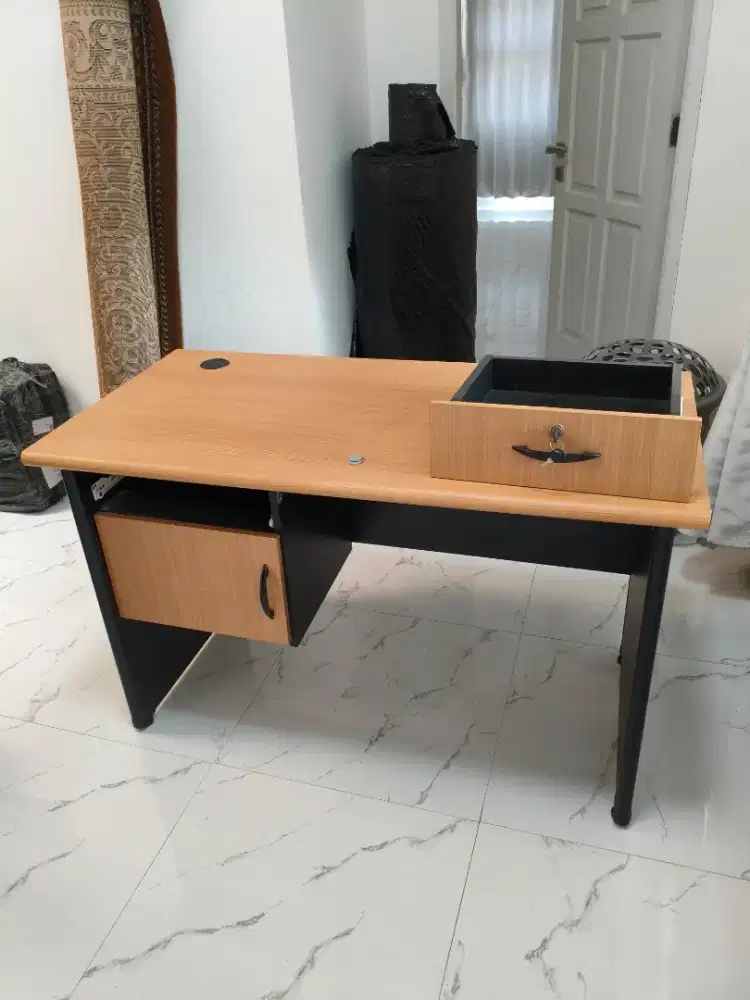 Meja kerja meja belajar kokoh jual Cepat