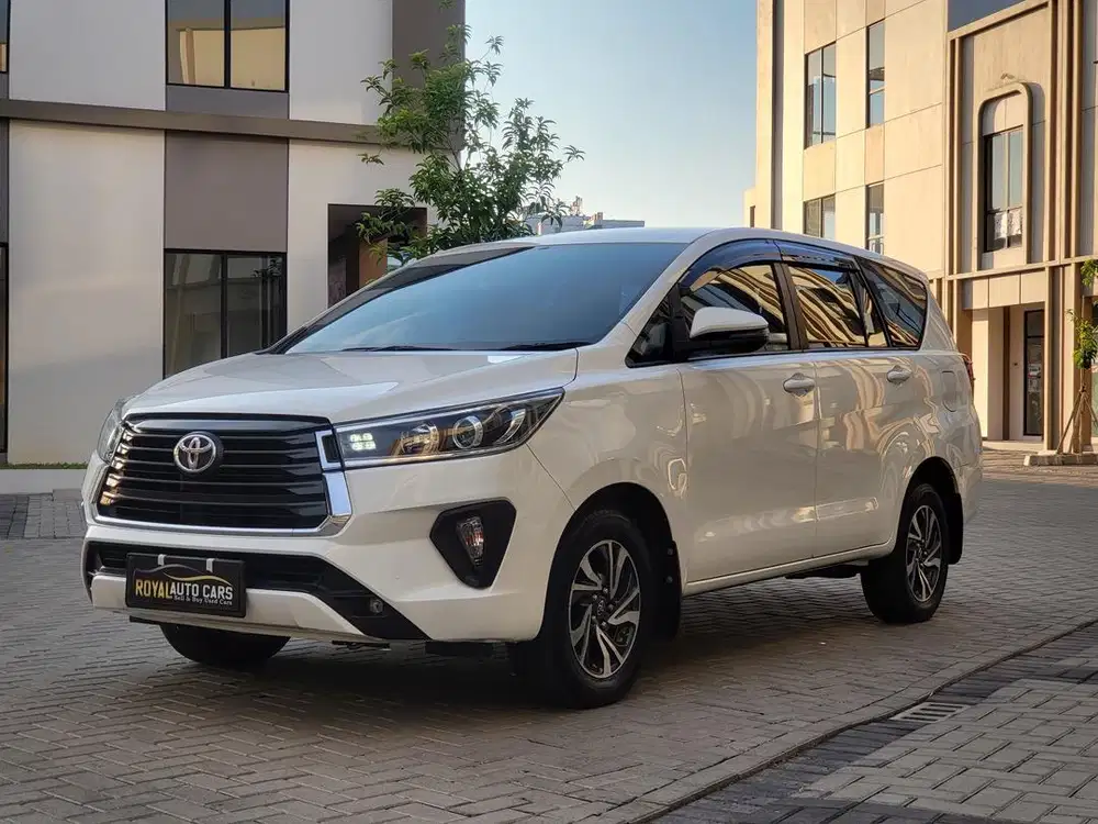 Toyota Kijang Innova Reborn 2.4 V AT 2021 Diesel.