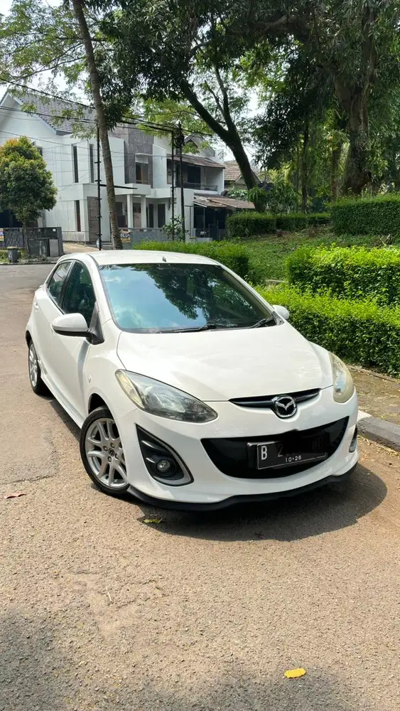Mazda 2 2011 Bensin