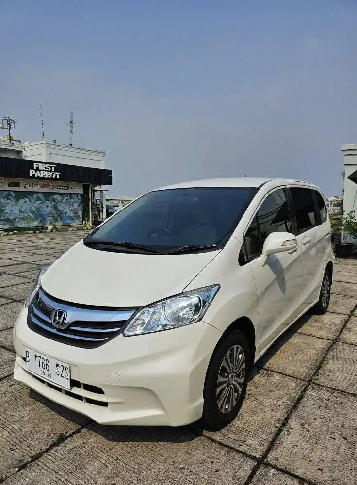 Honda Freed PSD Automatic Facelift 2012 Murah