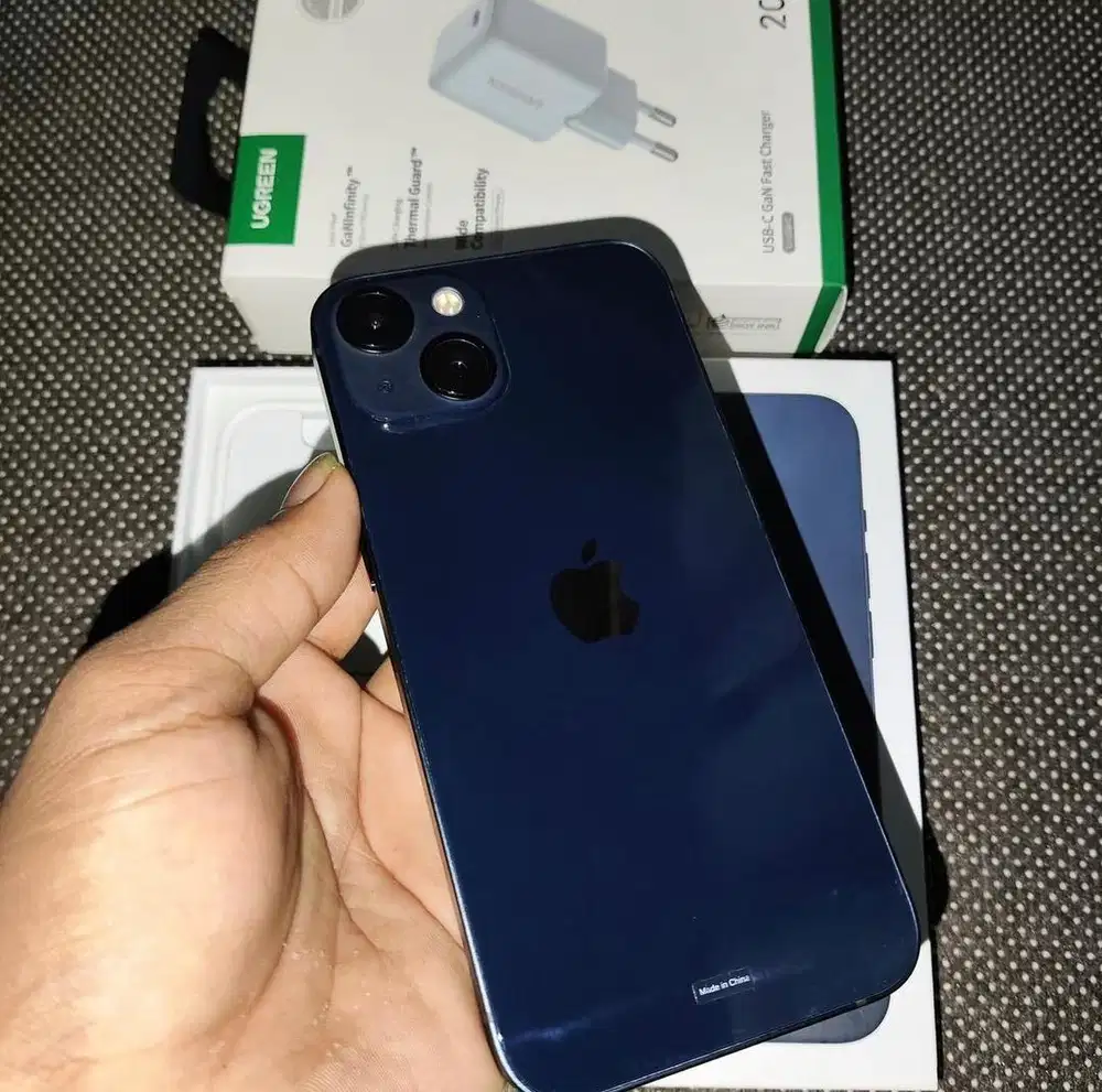 iPhone 13 128gb ibox