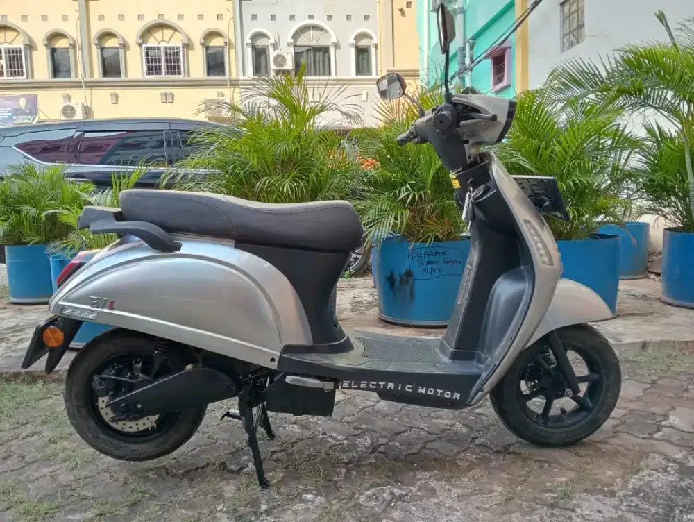 Dijual Cash Motor Listrik Viar EV1 Tahun 2024