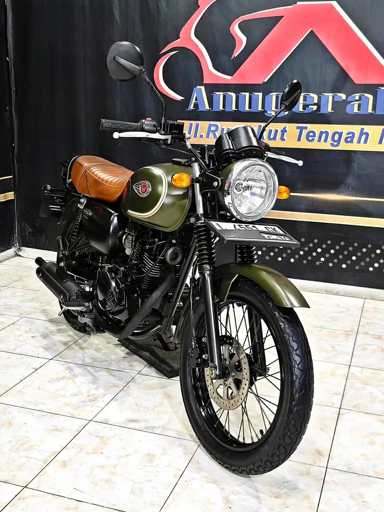 Kawasaki W175 SE MatteGreen Retro odo9rb mewah. Anugerah motor rungkut