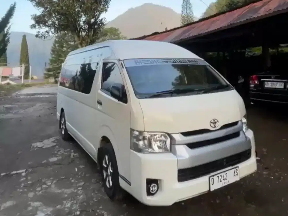 Sewa Hiace & Elf