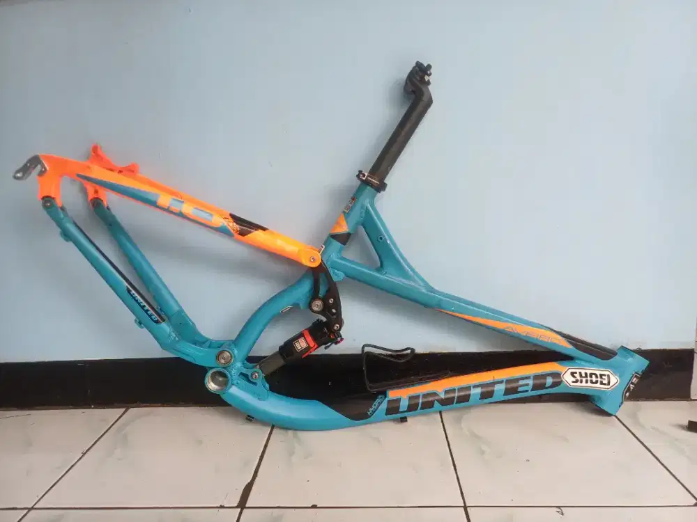 Frame United Aveiro 1.0 ring 27.5 size M