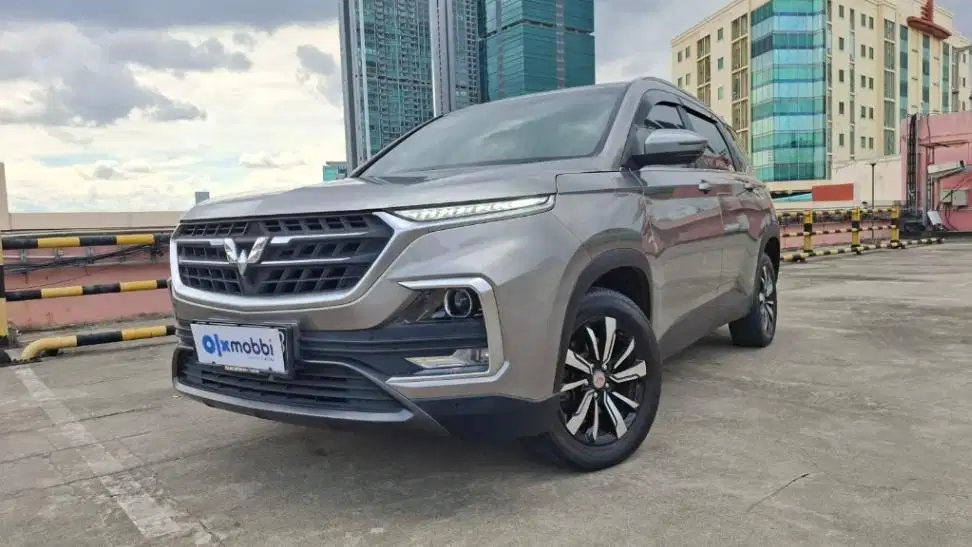 KM Rendah - Wuling Almaz 1.5 Exclusive 7-Seater Bensin-AT 2021