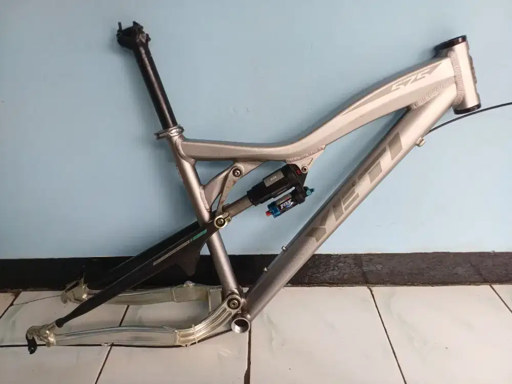 Frame Yeti 575 ring 26 size M