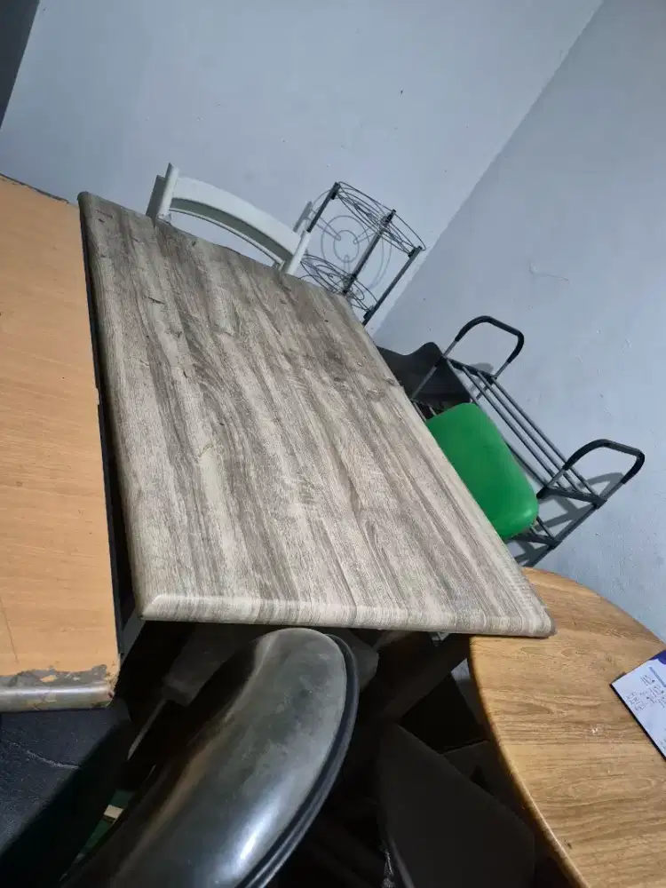 Meja Makan 1 Set Minimalis
