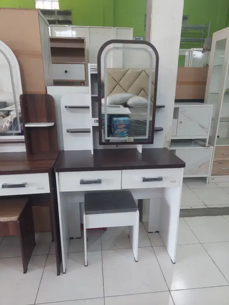 Meja rias led ayana