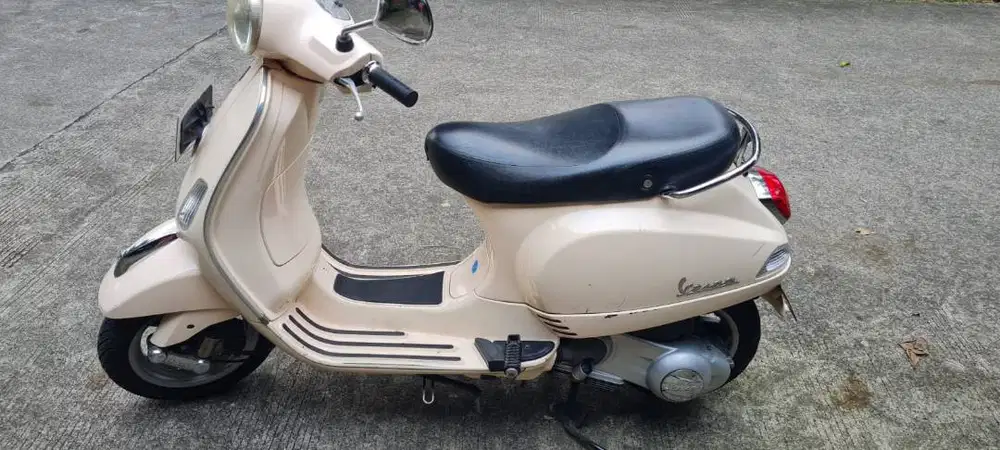 Vespa LX 150 ie