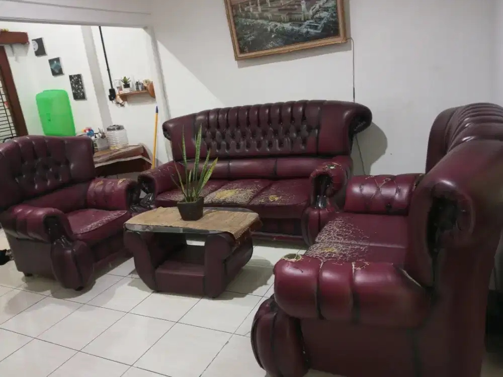 Dijual 1 set sofa bekas